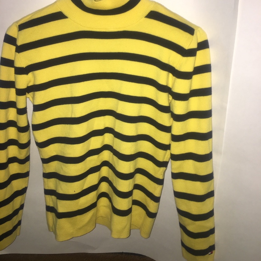 Tommy Hilfiger Black and yellow turtle neck